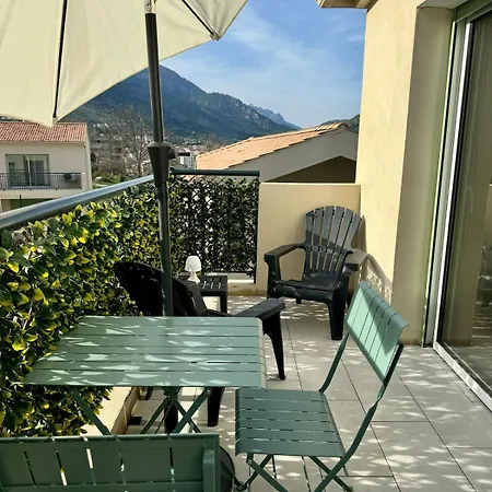 T2 Avec Terrasse-corte Corte (Corsica)