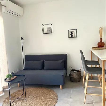 T2 Avec Terrasse-corte * Corte (Corsica)